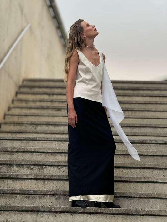 Black Maxi Pencil Skirt With Raw Hem