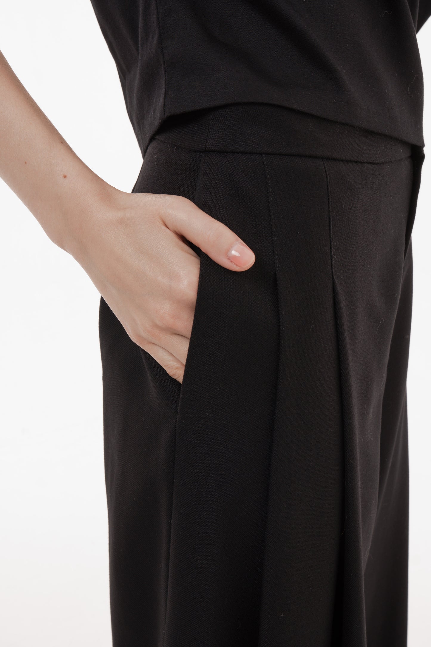 Wide-Leg Pleated Trousers